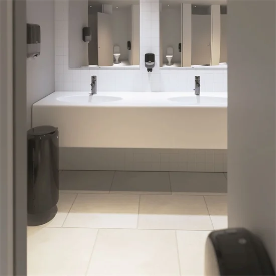 Dispenser Tork Matic H1 i sort