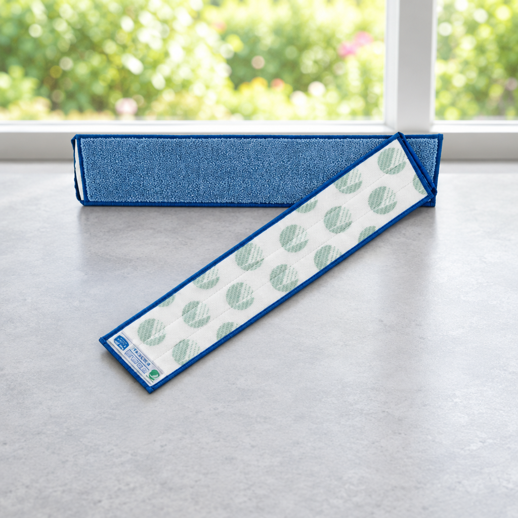Micro Vision 60 cm med blå forside og lys bagside ved depotvindue