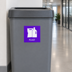 Lilla PLAST-piktogram på grå affaldsbeholder i kontorgang
