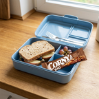 Corny Big Dark Chocolate-Cookies i madkasse med sandwich og frugt