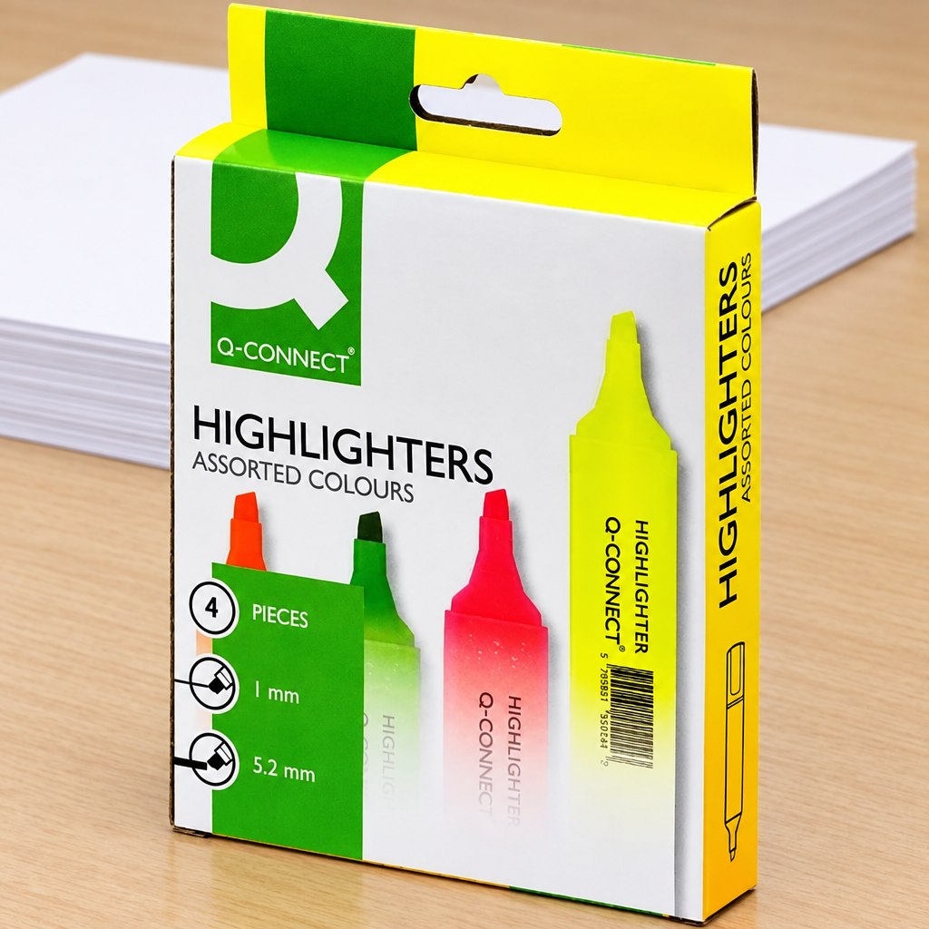 Q-Connect highlighterpakke foran papir på kontorbord, genereret miljøbillede